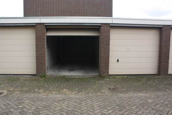 Garage Kastanjelaan 19G2 Pijnacker