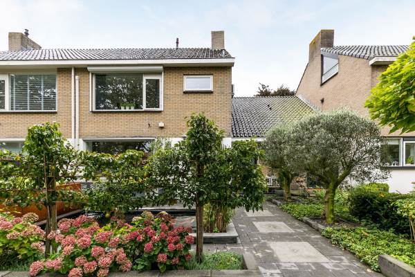 Woning Antoniuslaan 43 Hendrik-Ido-Ambacht