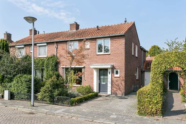 Woning Van Ruusbroecstraat 8 Nuenen