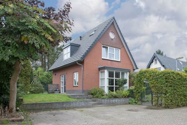 Woning Lierdererf 43 Lieren