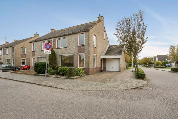 Woning Zwartewaal 15 Bergen op Zoom