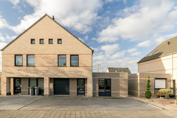 Woning Avestein 18 Oss