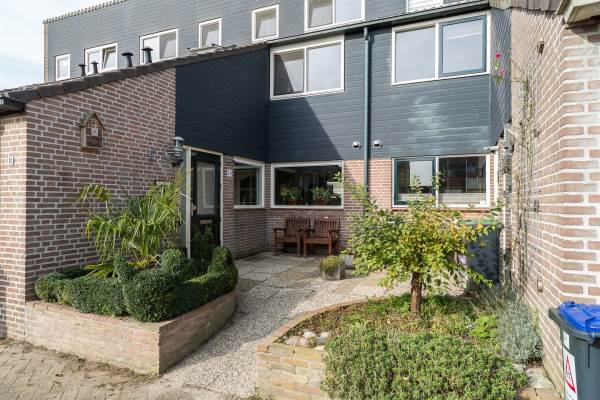 Woning Dovenetelhof 18 Baarn
