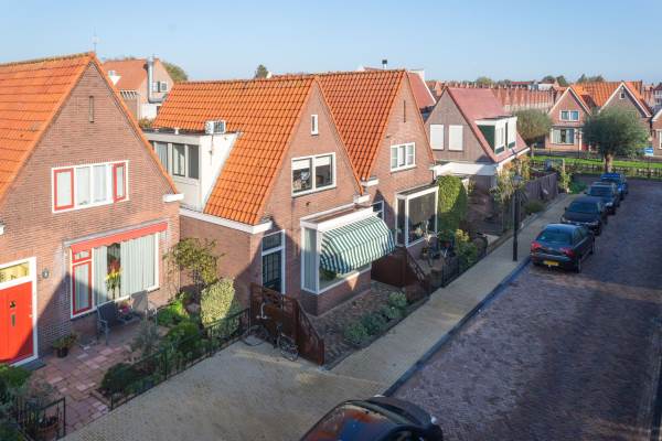Woning Pastoor van der Weidenstraat 4 Volendam