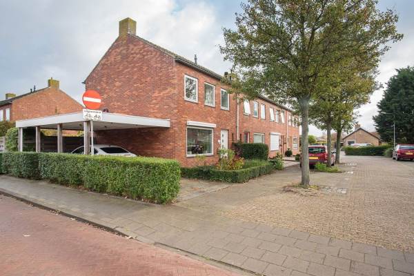 Woning Zeeburgstraat 15 Nieuw- en Sint Joosland