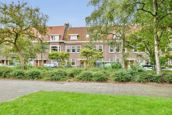 Woning Voltaplein 10hs* Amsterdam