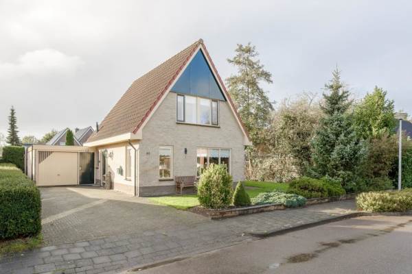 Woning De Houtwal 15 Opende
