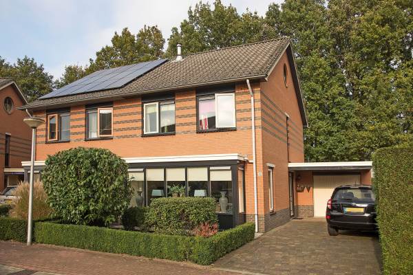 Woning Sientje van Houtenlaan 8 Enschede