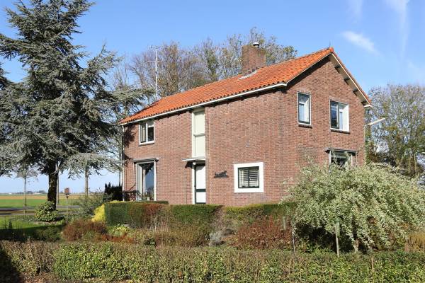 Woning rweg 33 Nagele