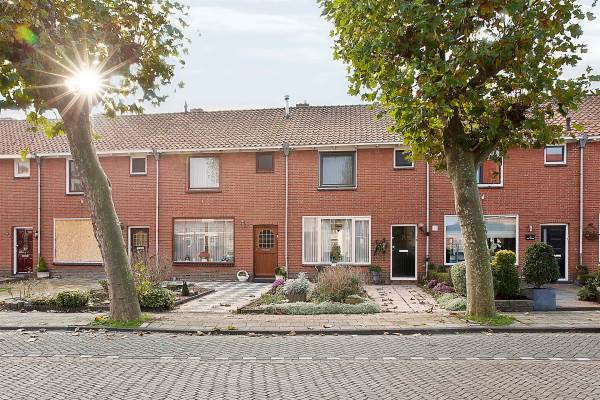 Woning Burgemeester van Baarstraat 25 Volendam