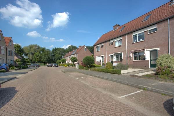 Woning Lou Bandystraat 12 Hengelo