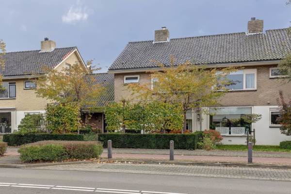 Woning Antoniuslaan 25 Hendrik-Ido-Ambacht