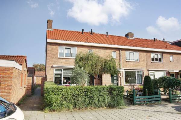 Woning Gjertsenstraat 1 IJmuiden