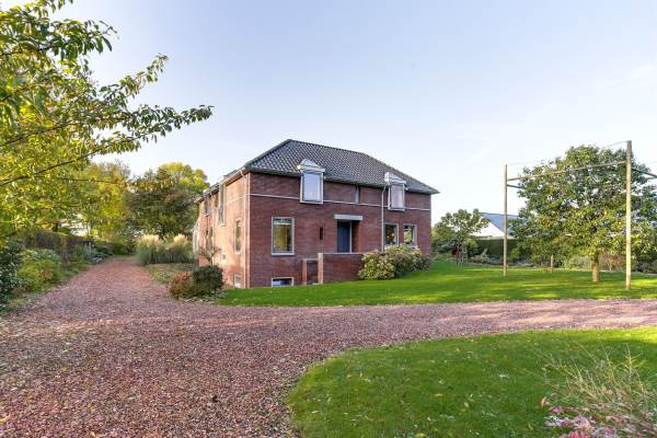 Woning Bredestraat 14B Meteren