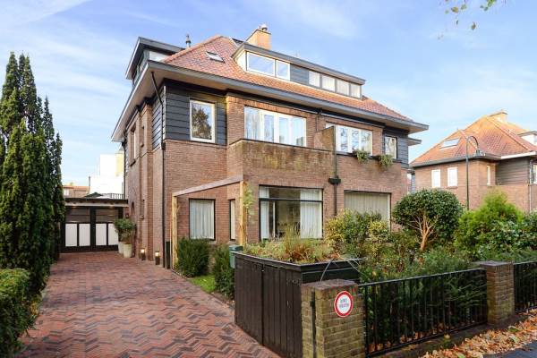 Woning Loolaan 106 Voorburg