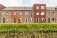 Woning Pruimengaarde 8 Hendrik-Ido-Ambacht