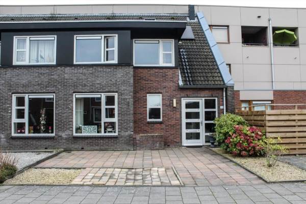 Woning Azaleastraat 15 Sappemeer
