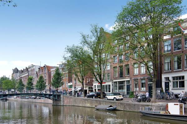 Woning Oudezijds Voorburgwal 200bel/sou Amsterdam