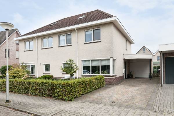 Woning De Veurdele 24 Nijeveen
