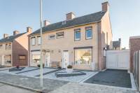 Woning Burg. Lünenschlossstraat 12 Sittard