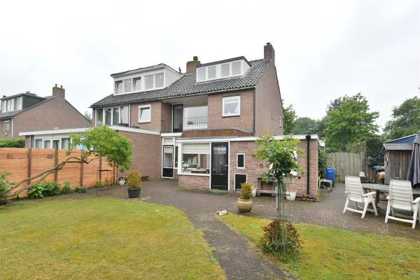 Woning Cort van der Lindenlaan 18 Naarden