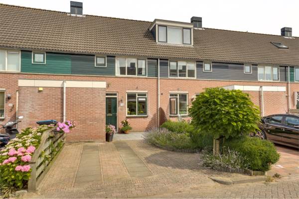 Woning Burg. Romijnstraat 28 West-Graftdijk
