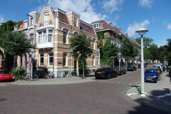 Woning Mr. P.N. Arntzeniusweg 16II hg Amsterdam