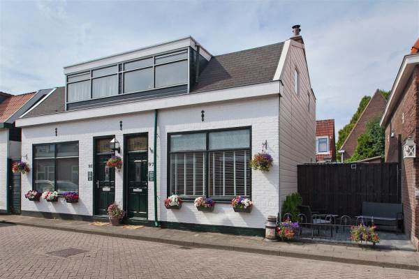 Woning Schoolmeestersstraat 97 Zaandam