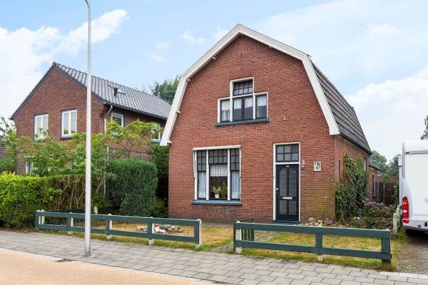 Woning van Limburg Stirumstraat 13 Nijverdal
