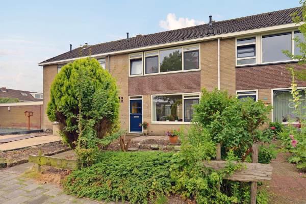 Woning Rietzangerstraat 14 Warmenhuizen