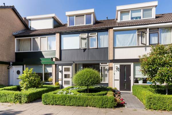 Woning Petuniastraat 11 Enschede