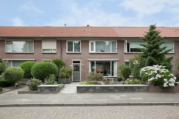 Woning Wielewaal 75 Geldrop
