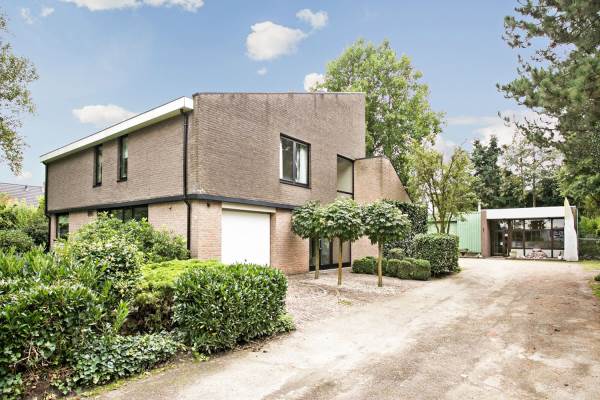 Woning Rucphensebaan 46- 46a Roosendaal