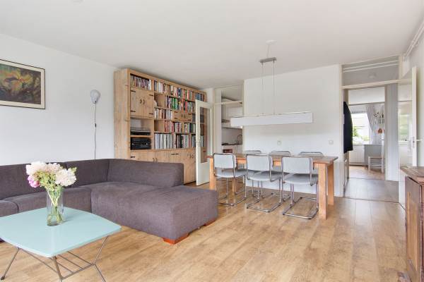 Woning Jacob Burggraafstraat 26 Amsterdam