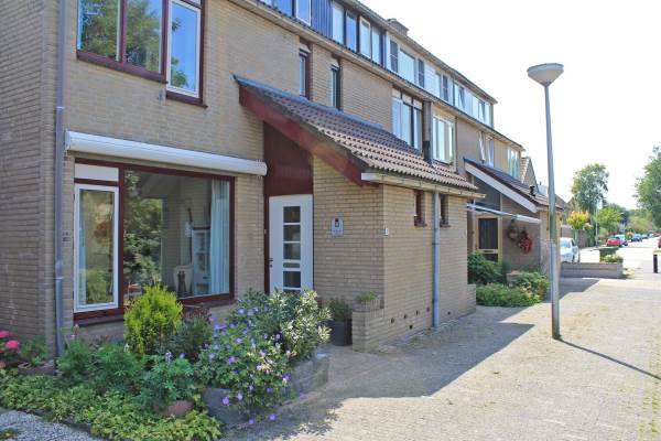 Woning Rijnland 8 Roelofarendsveen