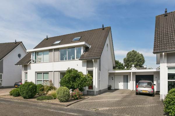 Woning Kalmoesbeek 13 Helmond