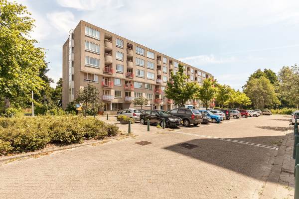 Woning Margarethaland 523 Den Haag