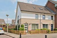 Woning J. van Zeestraat 56 Meteren