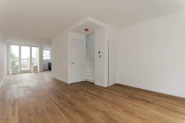 Woning Blommersdijkselaan 8b02 Rotterdam