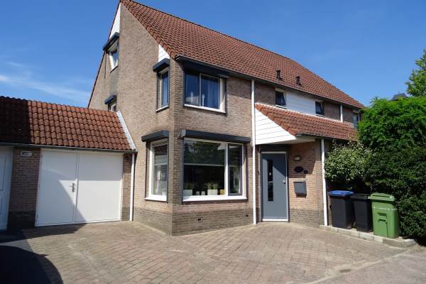 Woning Populierenlaan 9 Halsteren