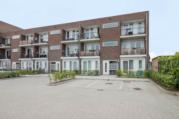 Woning J.G. Waltherhof 115 Almere
