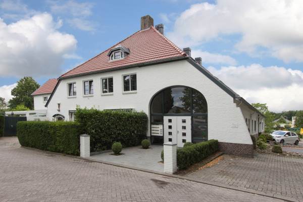 Woning Kapelaan Lochtmanstraat 13 Kerkrade