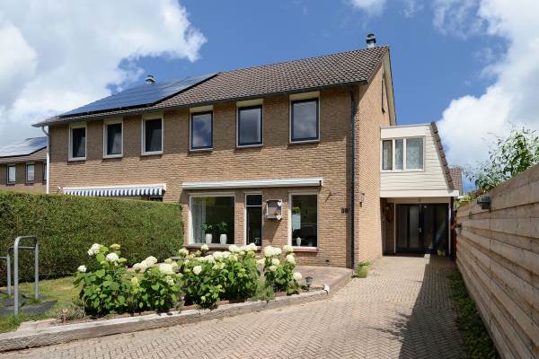 Woning Buitenes 35A Assen