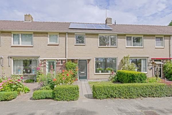 Woning Jacob Ruijsdaellaan 11 Schagen