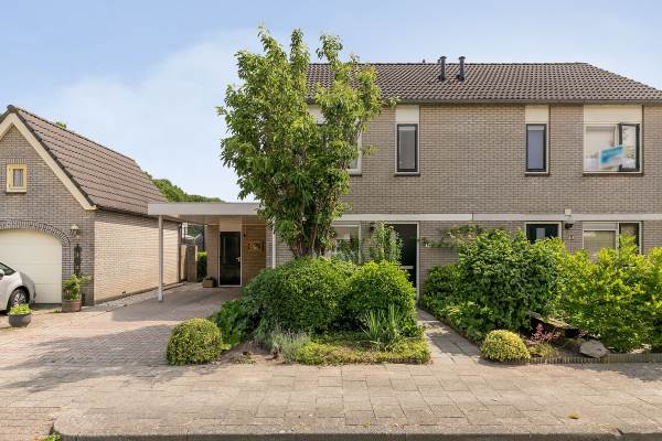 Woning Gezina van der Molenstr 12 Coevorden