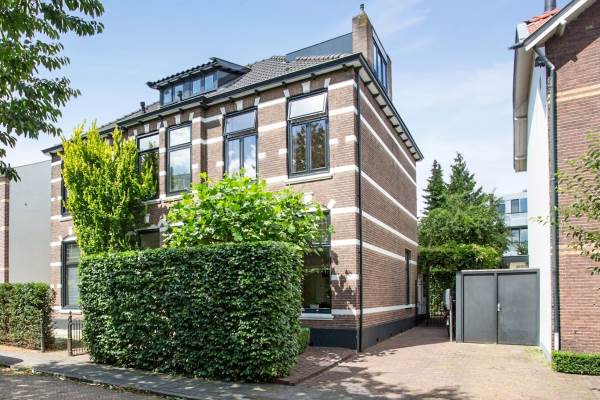 Woning J.H.B. Koekkoekstraat 6 Hilversum