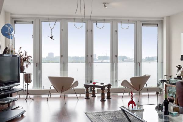 Woning P.E. Tegelbergplein 2 Amsterdam