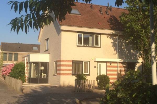 Woning Brucknerstraat 2 Barendrecht