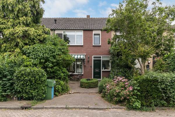 Woning Rijnstraat 4 Maasdam