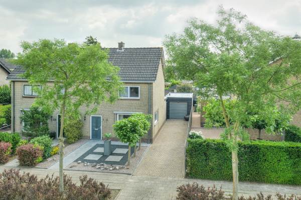Woning Anjerstraat 2 Nieuwendijk